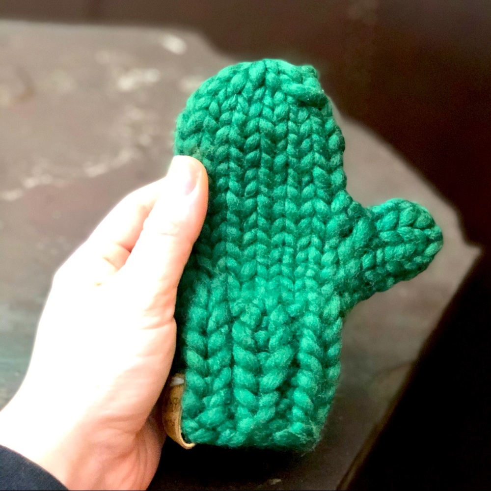 Infant mittens, merino wool never worn, hand made one of a kind